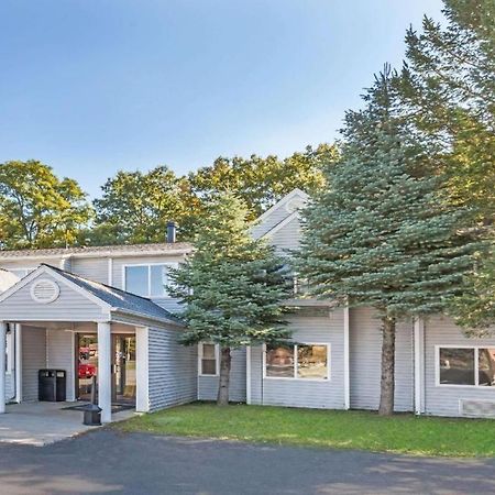 Отель Super 8 By Wyndham Schenectady - Albany Area Экстерьер фото