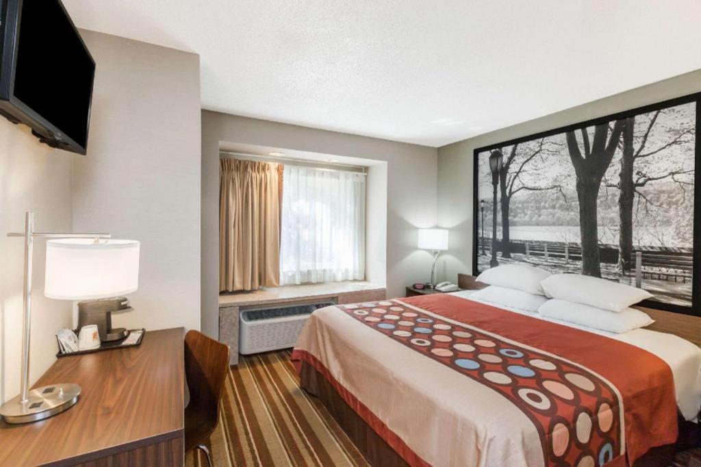 Отель Super 8 By Wyndham Schenectady - Albany Area Экстерьер фото